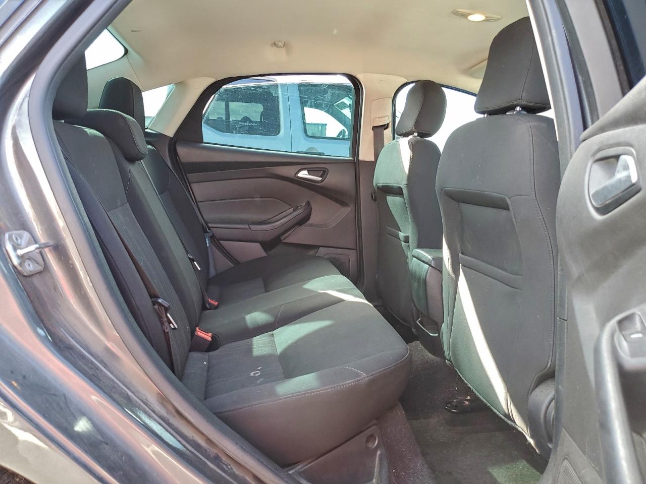 Ford Focus Se Image 10