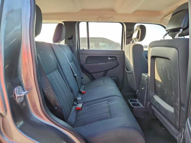 Jeep Liberty Sport Image 8