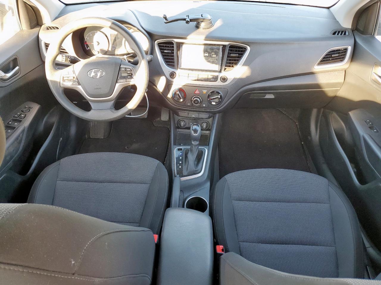 Hyundai ACCENT Se Image 5