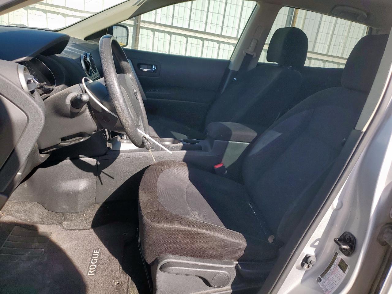 Nissan Rogue S Image 12