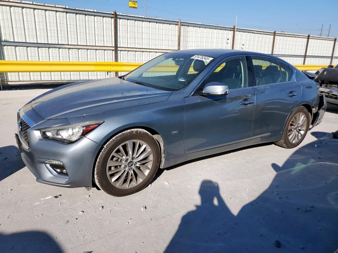 INFINITI Q50 Luxe Image 1