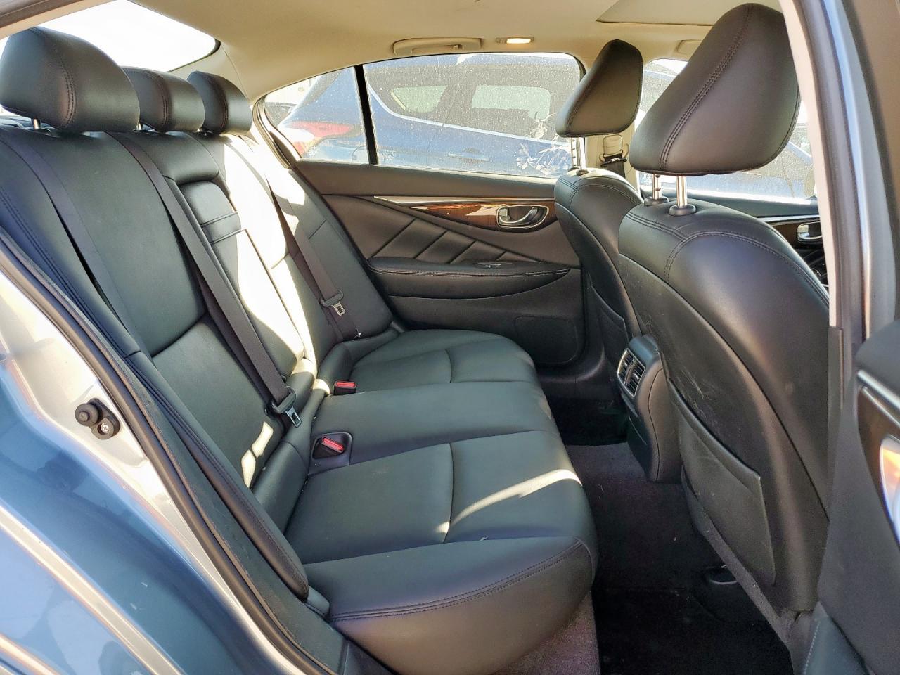 INFINITI Q50 Luxe Image 10