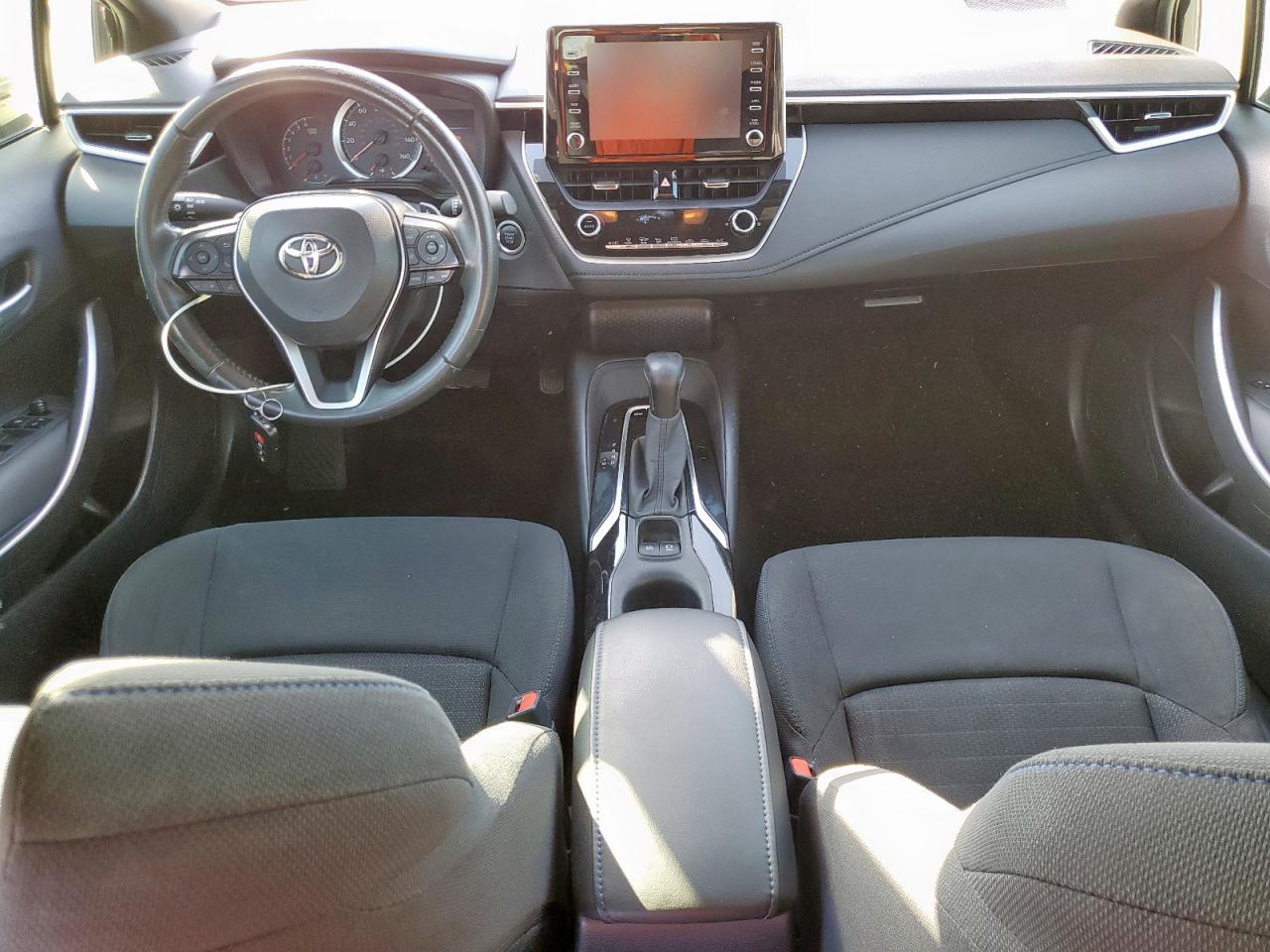 Toyota Corolla Se Image 11