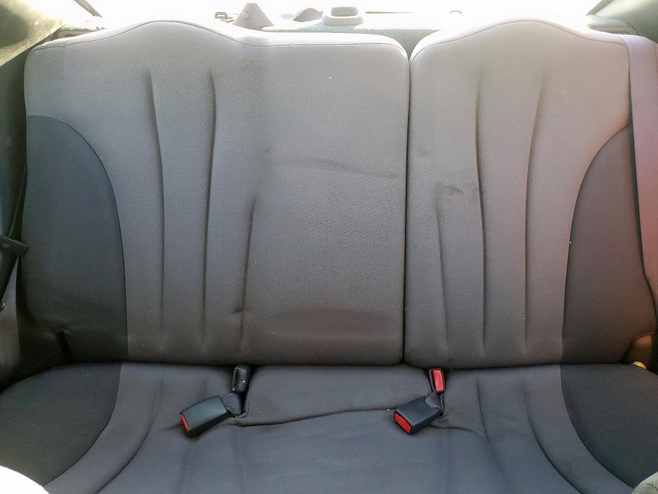 Pontiac Sunfire Image 8