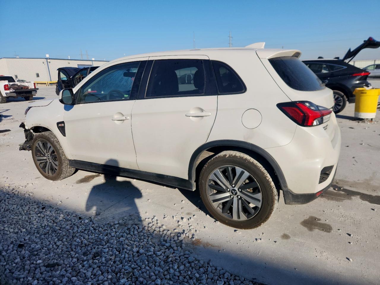 Mitsubishi Outlander Es Image 11