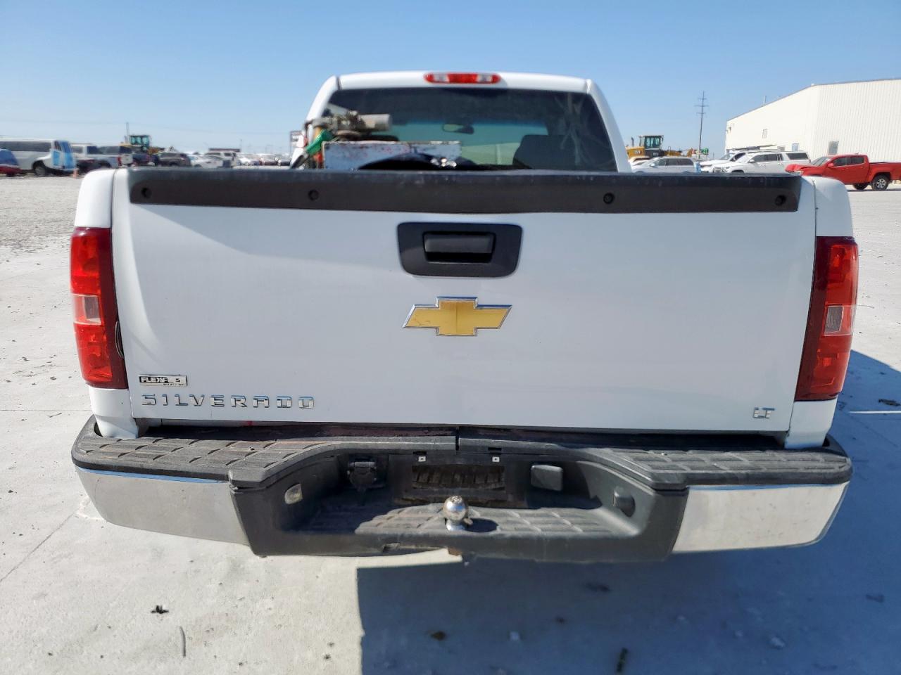 Chevrolet Silverado C1500 Lt Image 6