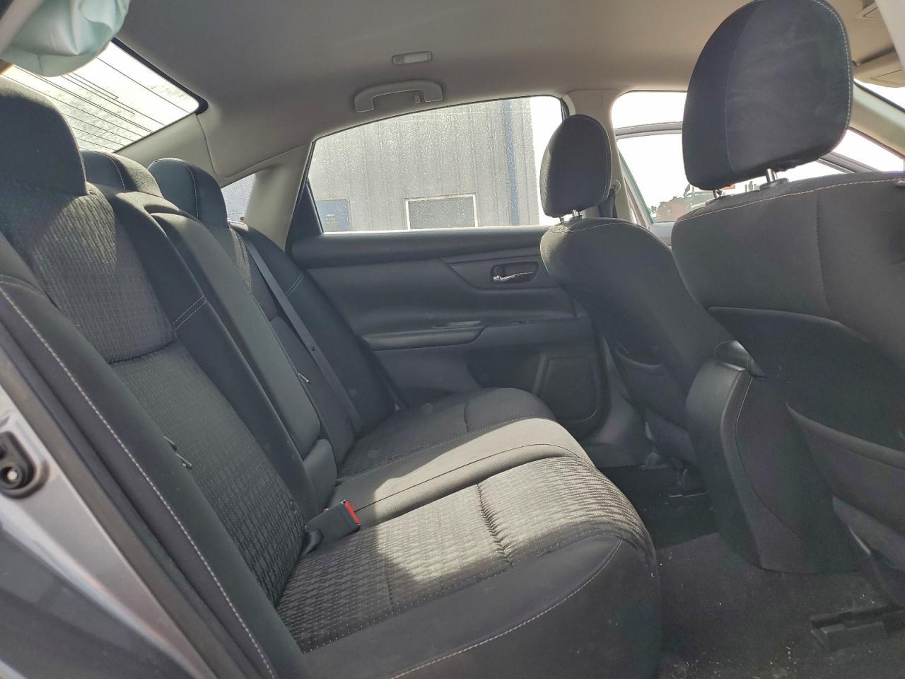 Nissan Altima 2.5 Image 8