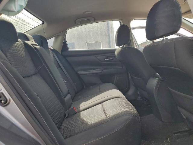 Nissan Altima 2.5 Image 8