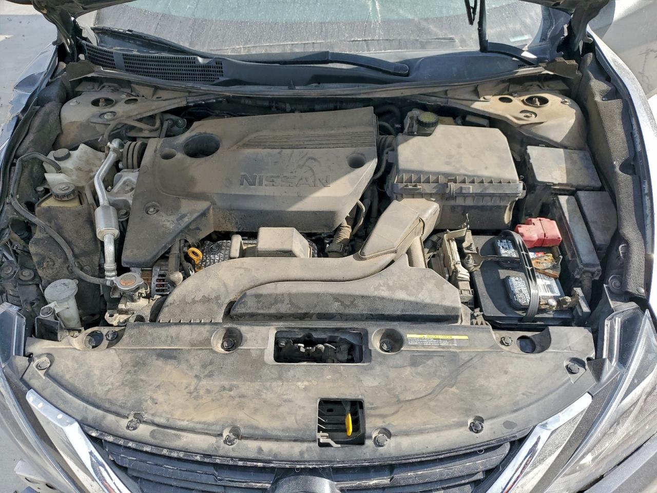 Nissan Altima 2.5 Image 9