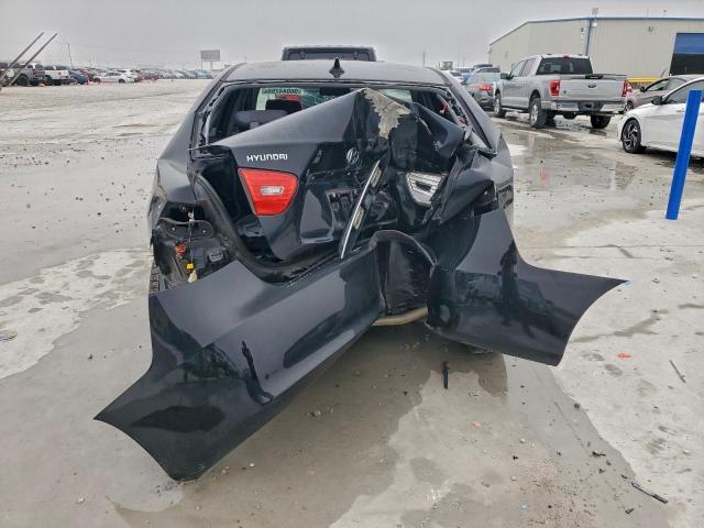 Hyundai ELANTRA Blue Image 9