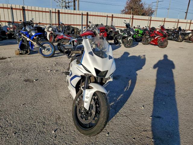 Yamaha Yzf600 C Image 2