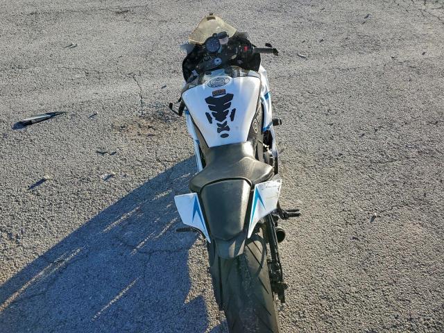 Yamaha Yzf600 C Image 6