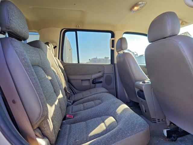 Ford Explorer Xls Image 9