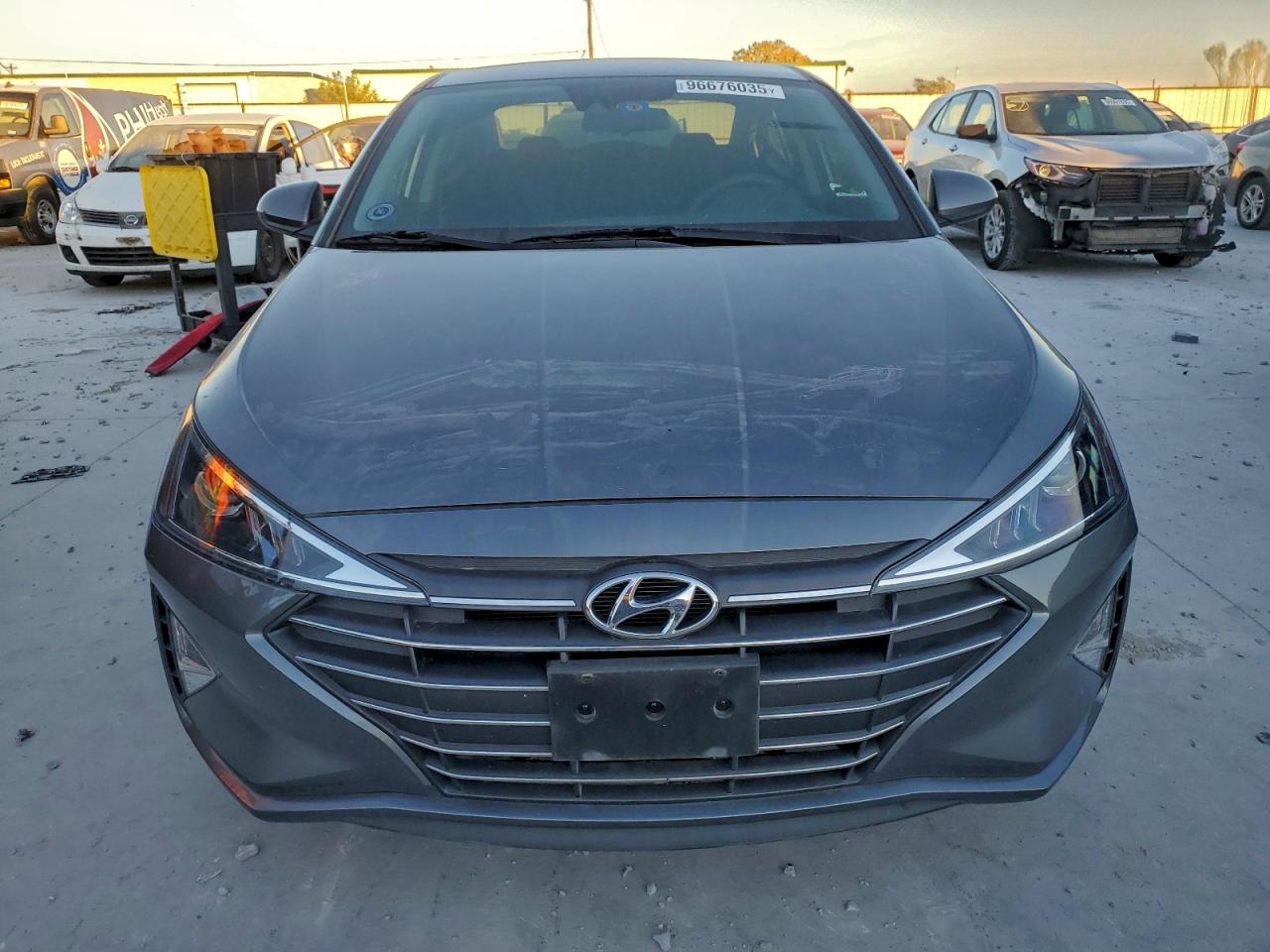 Hyundai ELANTRA Se Image 8