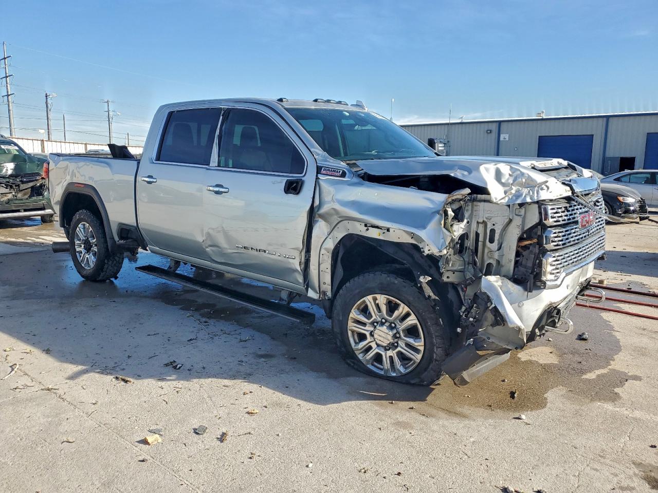GMC Sierra K2500 Denali Image 7