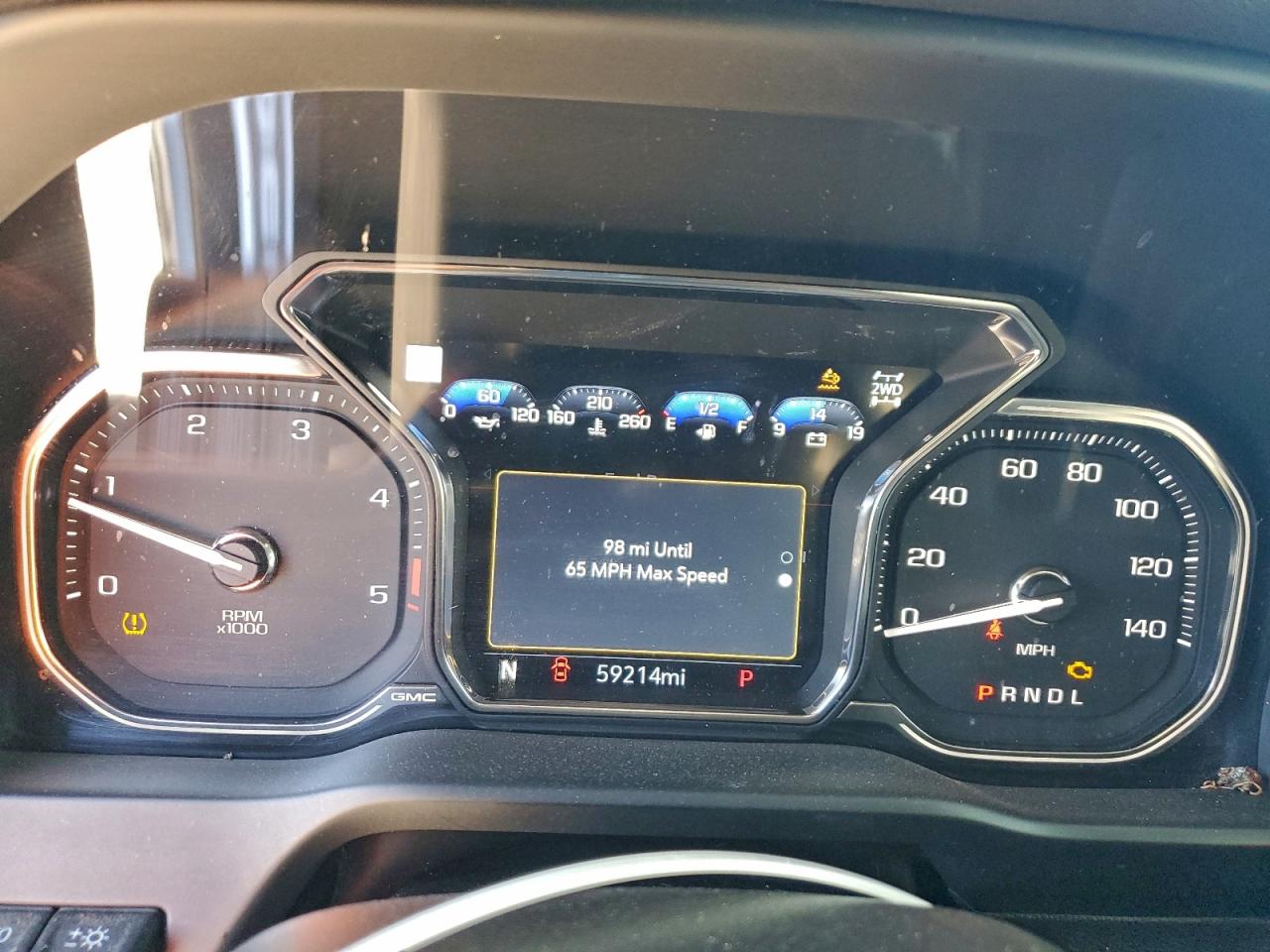 GMC Sierra K2500 Denali Image 8