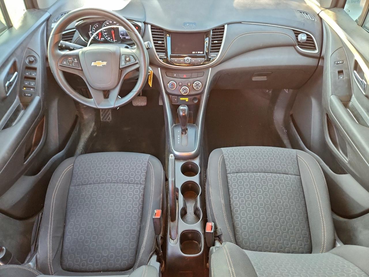 Chevrolet Trax Ls Image 4