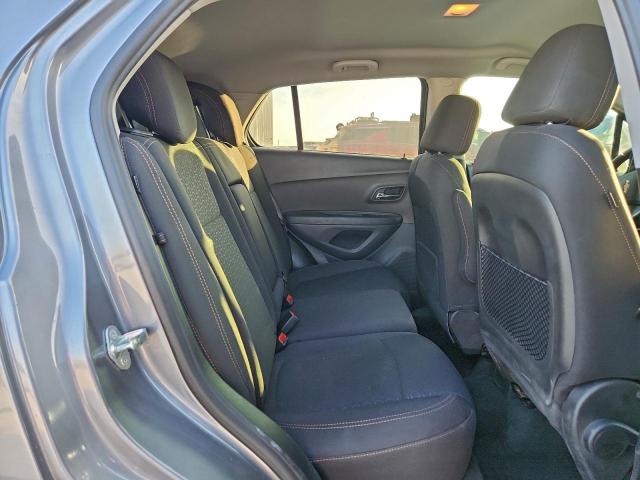 Chevrolet Trax Ls Image 7