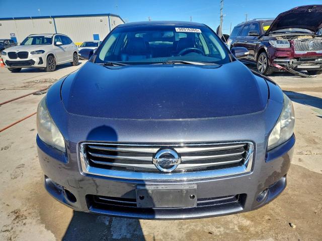 Nissan Maxima S Image 9