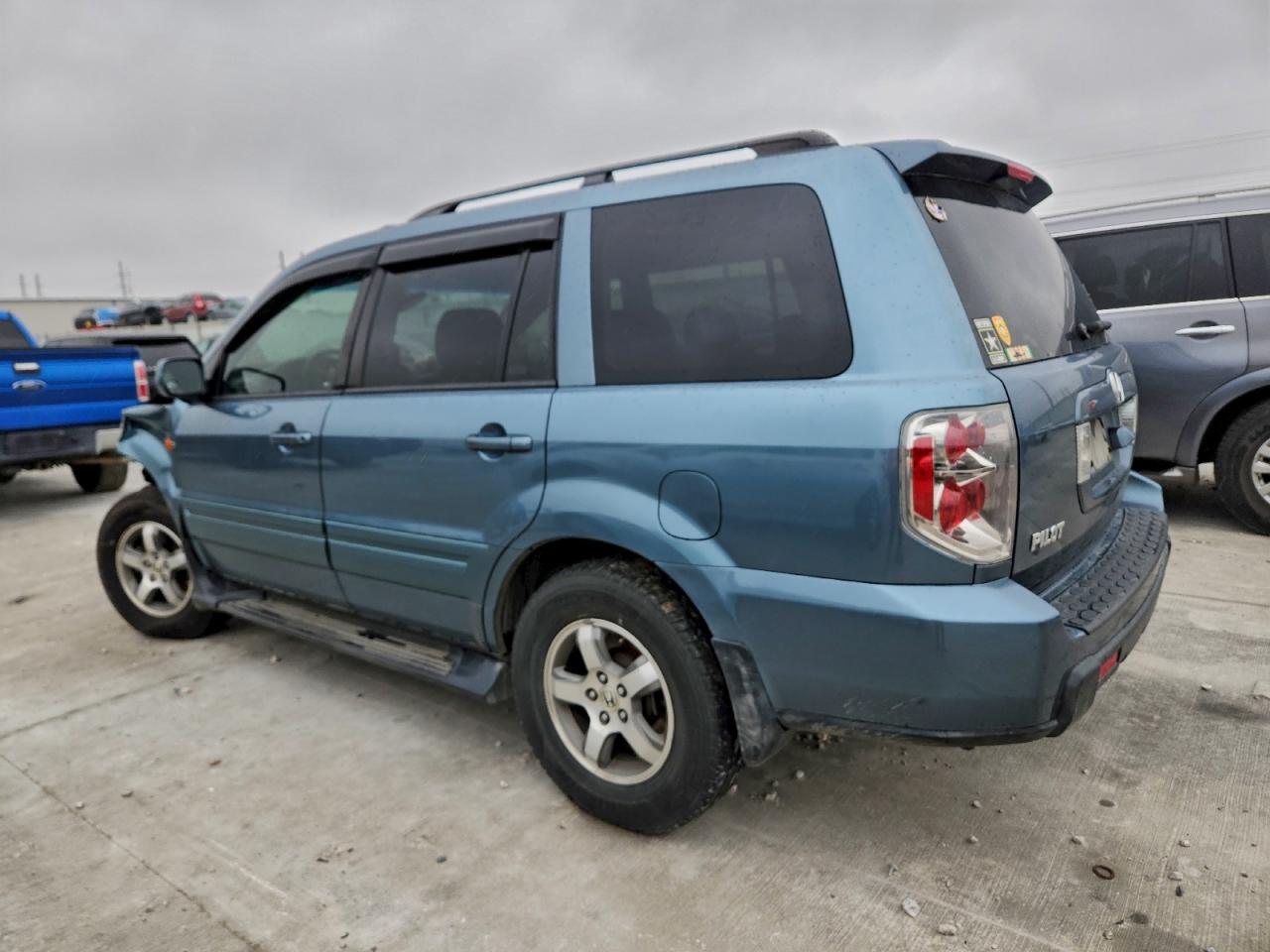 Honda Pilot Ex Image 2
