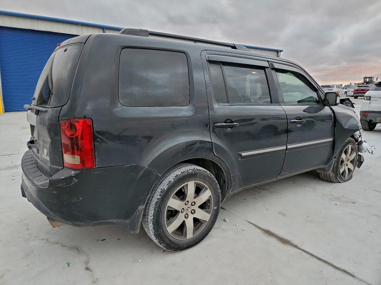 Honda Pilot Touring Image 6