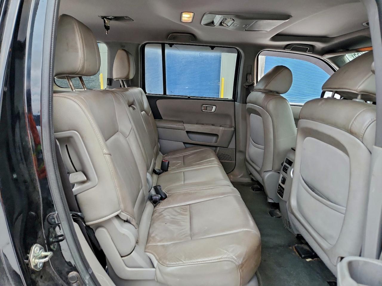 Honda Pilot Touring Image 13