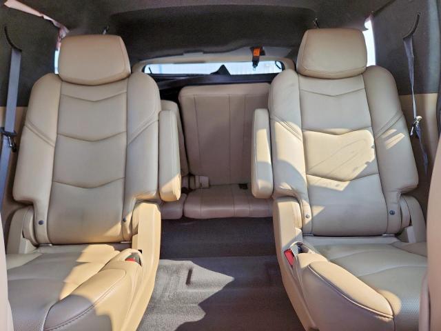 Cadillac Escalade Platinum Image 5