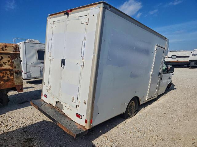 Chevrolet Express Image 9