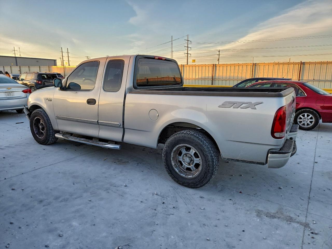 Ford F-150 Classic Image 2