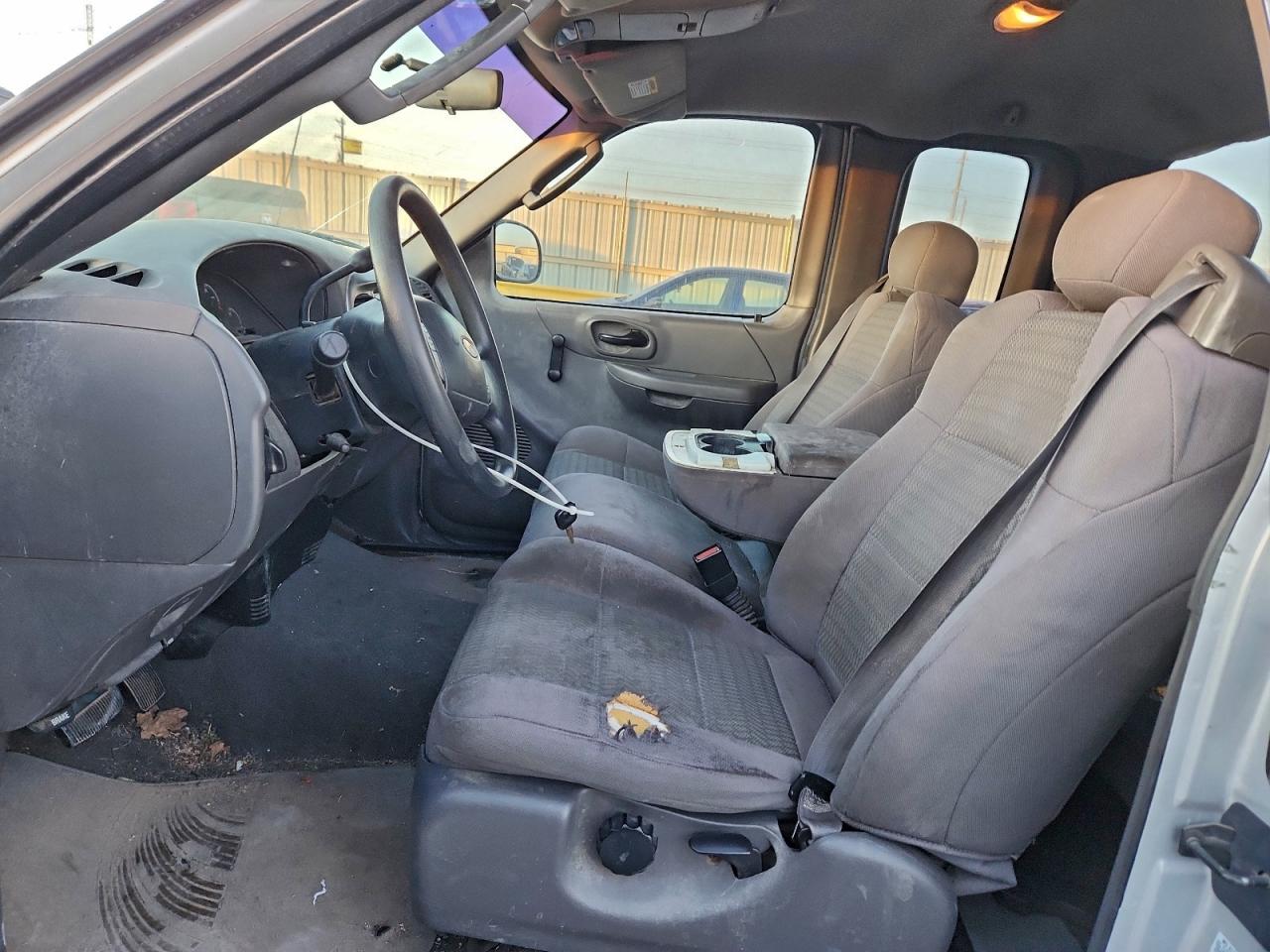 Ford F-150 Classic Image 11