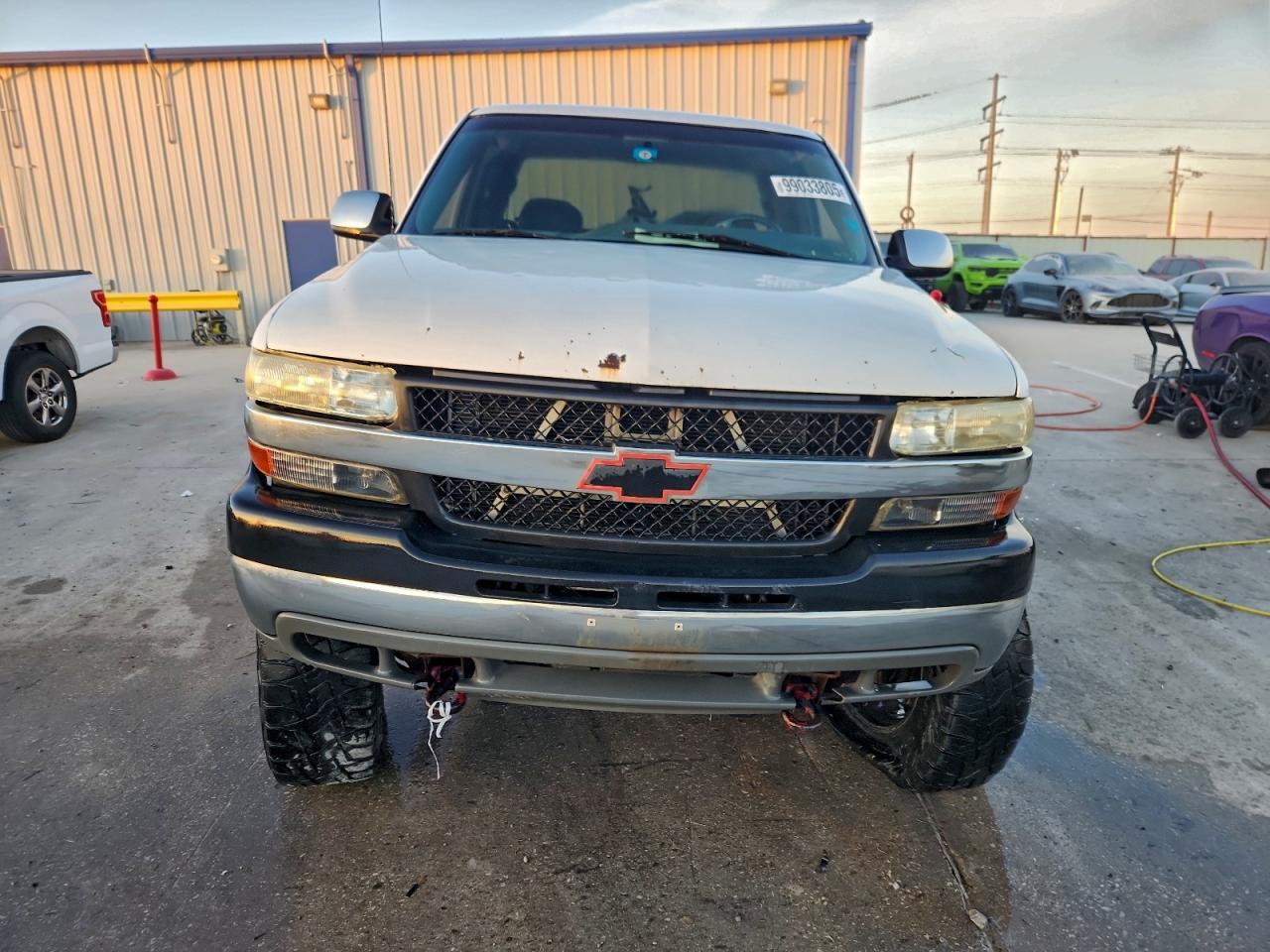 Chevrolet Silverado K2500 Heavy Duty Image 7