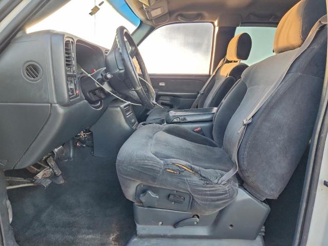 Chevrolet Silverado K2500 Heavy Duty Image 2