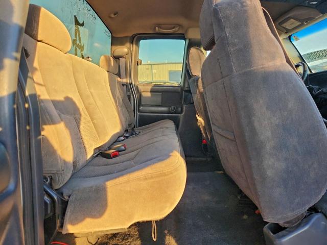 Chevrolet Silverado K2500 Heavy Duty Image 5