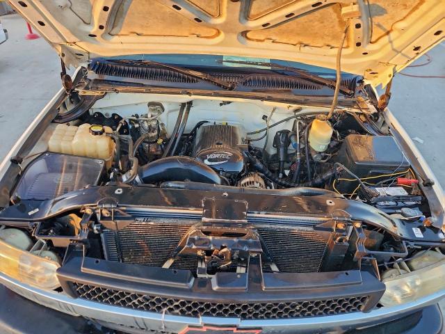 Chevrolet Silverado K2500 Heavy Duty Image 9