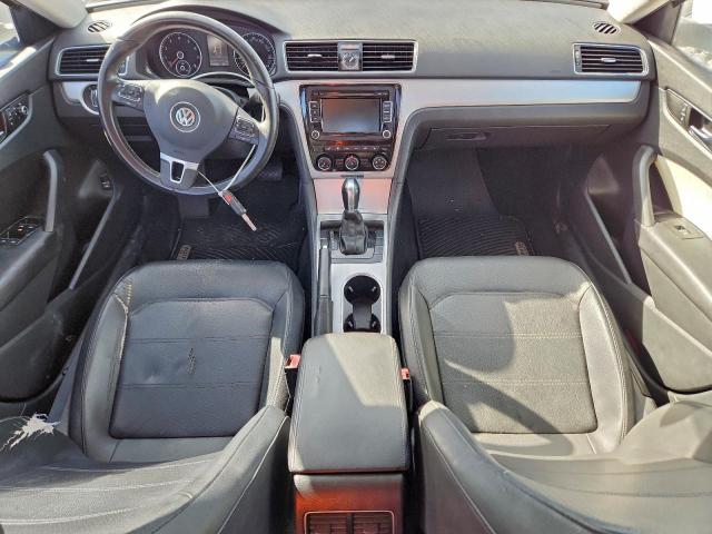 Volkswagen Passat Se Image 8
