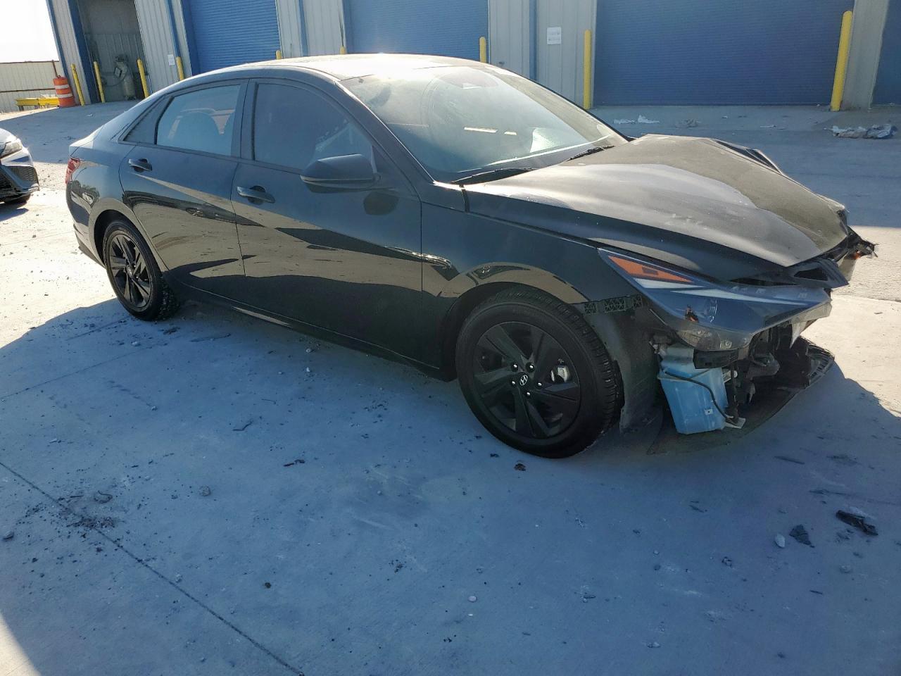 Hyundai ELANTRA Sel Image 4