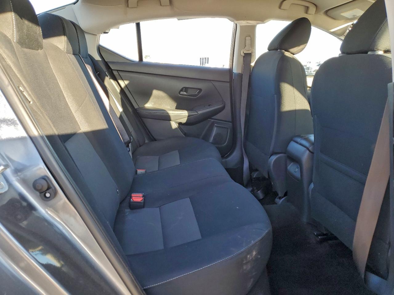 Nissan Sentra Sv Image 8