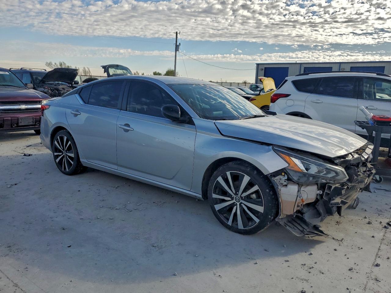 Nissan Altima Sr Image 2