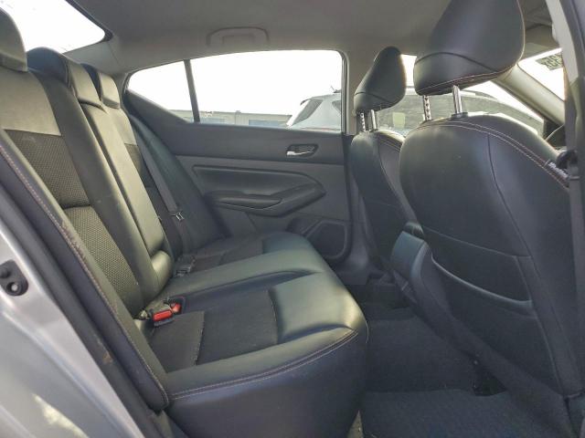 Nissan Altima Sr Image 9