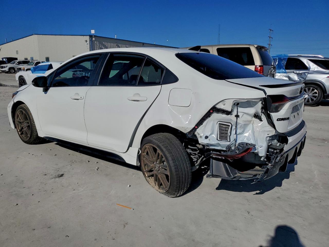 Toyota Corolla Le Image 6