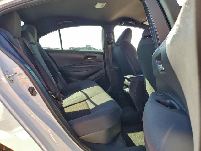 Toyota Corolla Le Image 10