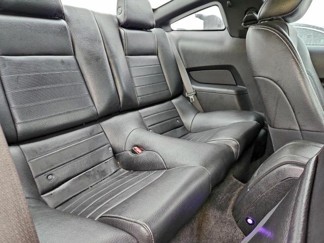 Ford Mustang Image 7