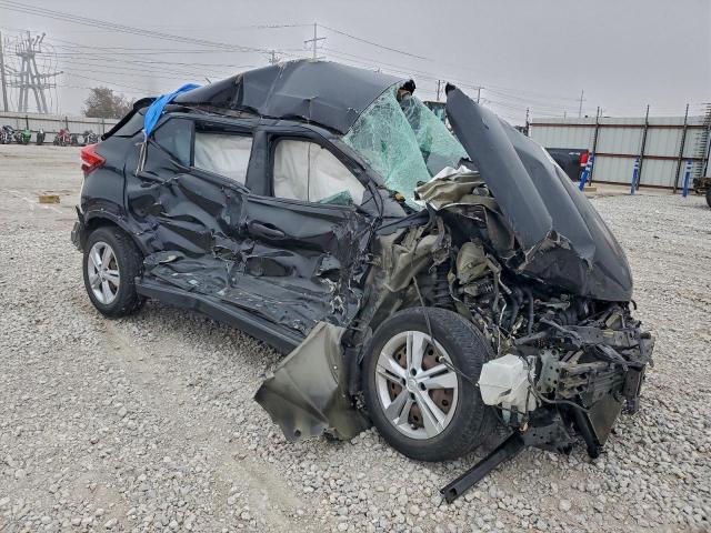 Nissan Kicks S Image 3