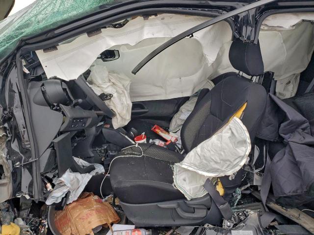 Nissan Kicks S Image 5