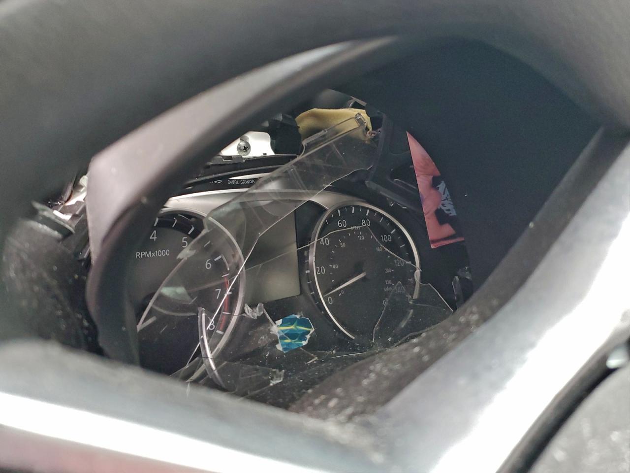 Nissan Kicks S Image 2