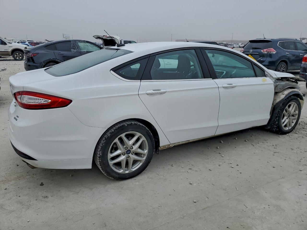 Ford Fusion Se Image 4