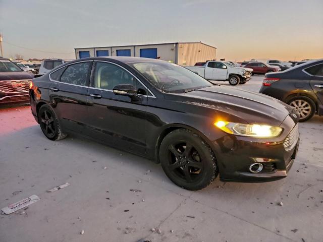 Ford Fusion Titanium Image 8
