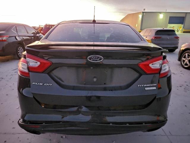 Ford Fusion Titanium Image 5