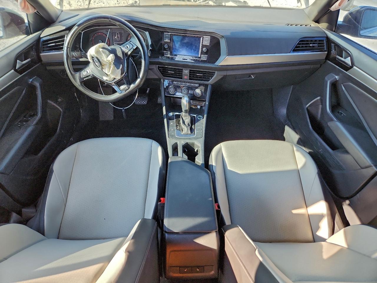 Volkswagen Jetta S Image 7