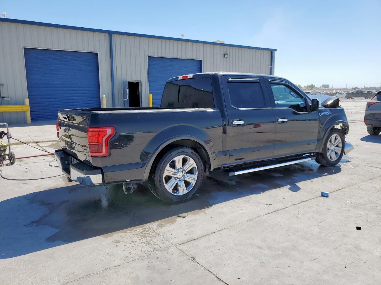 Ford F-150 Supercrew Image 3